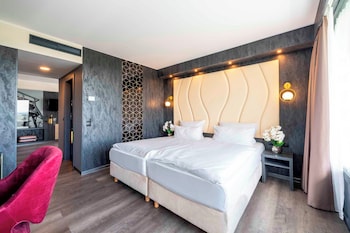 Superior Suite, Garden View