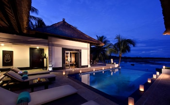 Two Bedrooms Oceanview Infinity Pool Villa