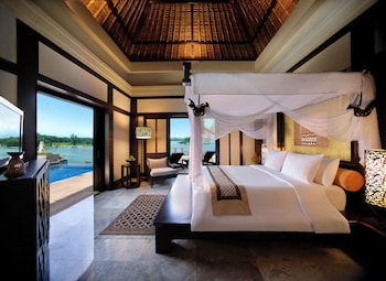 One Bedroom Oceanview Infinity Pool Villa