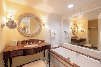 Tower Suite II, 1 Bedroom