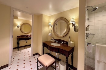Partial Ocean View Suite, 1 Bedroom