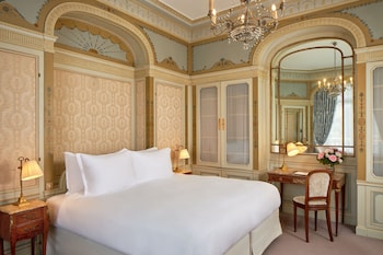 Boudoir Room Terrace Eiffel Tower