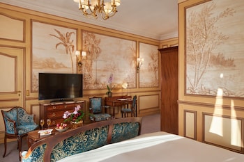 Country Setting Room Terrace Eiffel Tower