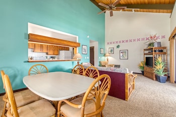 Room, 2 Bedrooms, 2 Bathrooms, Partial Ocean View