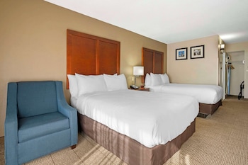 Double Room, 2 Double Beds, Non Smoking