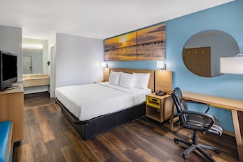 Standard Room, 1 King Bed, Non Smoking