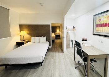 Suite, 1 Bedroom, Accessible, Non Smoking (Mobility Accessible)