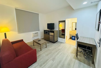 Suite, 1 Bedroom, Non Smoking (2 Queen Beds)