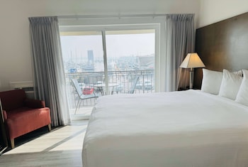 Room, 1 King Bed, Non Smoking (Harbor View)