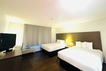 Room, 2 Queen Beds, Non Smoking
