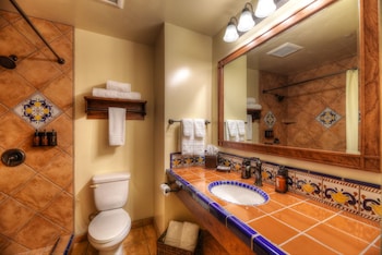 Deluxe Room, 2 Double Beds