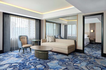 Executive Suite, 1 Bedroom, Smoking
