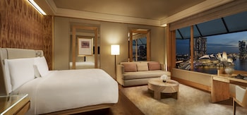 Deluxe Room, 1 King Bed, Non Smoking, Bay View(Deluxe Marina)