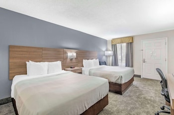 Standard Room, 2 Queen Beds, Non Smoking