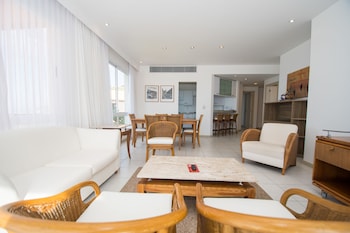 Suite (Imperial)