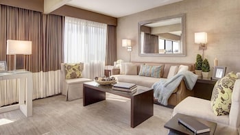 Luxury Studio Suite (Vista)