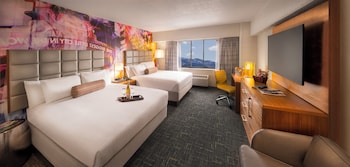 North Tower Luxury Room 2 Queen Non-Smoking