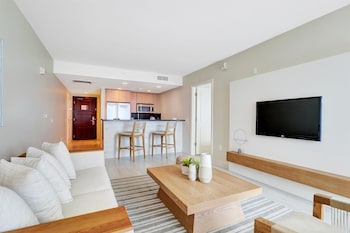 Suite, 2 Queen Beds, Accessible, Bay View (Hearing)