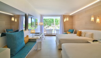 Room, 2 Double Beds, Terrace, Ocean View