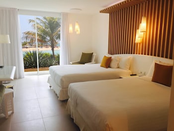 Room, 2 Double Beds, Ocean View