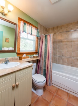 Cottage, 1 King Bed