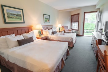 Standard Double Room, 2 Queen Beds