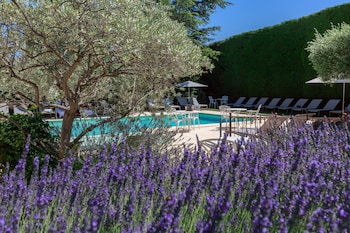 Suite (Swimming pool view)