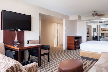Hoku Studio King Suite