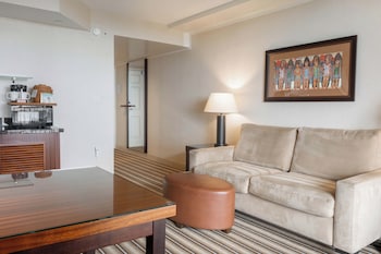 Hoku Suite