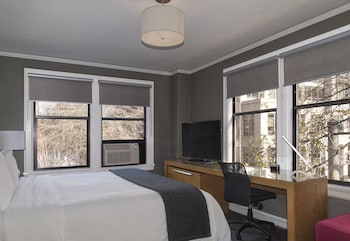Premium Room, 1 King Bed (Max King)
