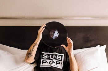 Design Room, 1 King Bed (Sub Pop King)
