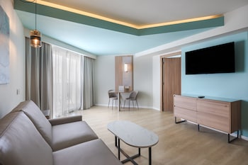 Suite, Ocean View (C)
