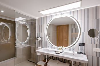 Suite, Ocean View (C)