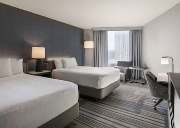 Regency, Suite