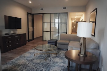 Deluxe Suite, 2 Queen Beds, City View (Separate Living/Dining, Shower only)