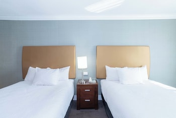 Standard Room, 2 Double Beds, Kitchenette