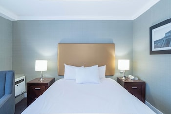 Standard Room, 1 Queen Bed