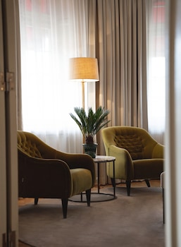 Executive Sea View Suite