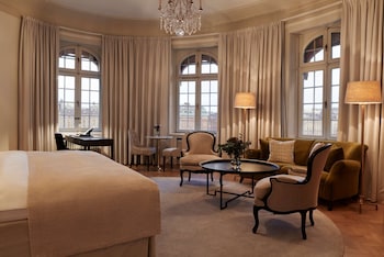 Junior Sea View Suite
