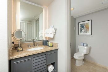 2 Queen Bed Room