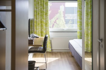 Standard Single Room, 1 Large Twin Bed (Including a light evening meal)