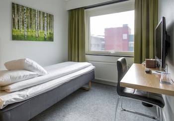 Standard Single Room, 1 Large Twin Bed (Including a light evening meal)