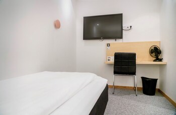 Standard Single Room, No Windows (Including a light evening meal)
