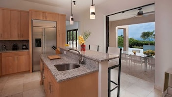 Room, 3 Bedrooms (Stewarts Estate)