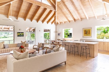 Three Bedroom Palm Grove Villa