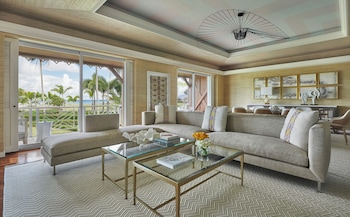 Alexander Suite