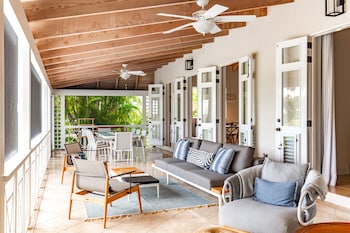 Three Bedroom Palm Grove Villa