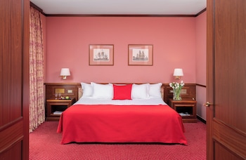 Suite, Multiple Beds