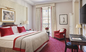 Premium Room, 1 King Bed, Balcony (Opera View)