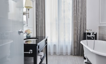 Suite, 1 Bedroom, Balcony